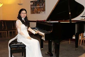 Đêm nhạc tài năng trẻ Mozart & Me