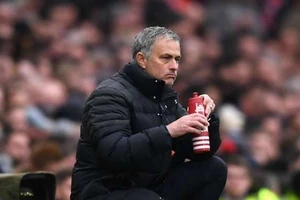 Mourinho đau khổ vì cầu thủ MU