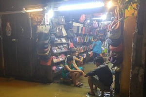 Quảng Nam: Thêm 1 người chết, 1.164 nhà bị ngập nước