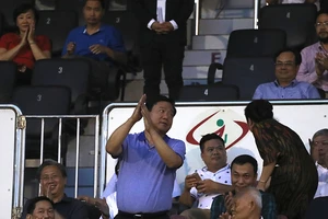 Công Phượng lập siêu phẩm, Bí thư Thăng bật dậy ăn mừng