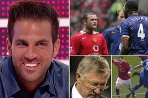 Xác định thủ phạm ném pizza vào mặt Sir Alex sau 13 năm