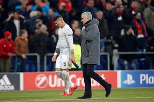 MU thua vì không biết phải đá thắng hay đá hòa