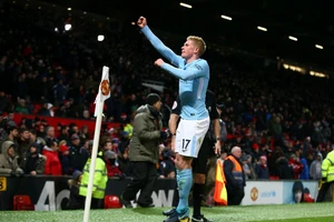 Man City tung 62 triệu bảng Anh giữ chân De Bruyne