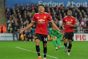 MU phải thắng tất cả những trận còn lại mới vô địch