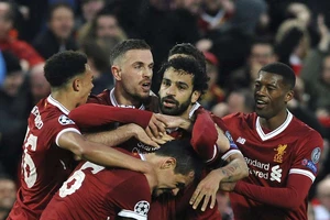 Bị Salah hành hạ, Roma vẫn mơ ngược dòng nhờ đặc sản Liverpool