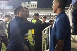 Cúp 'Sư tử' nóng lên rồi!