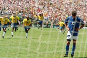 Ký ức World Cup: Bi kịch bất công của đuôi ngựa ‘thần thánh’