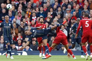  Liverpool, Man. City 'níu chân' nhau, Chelsea hưởng lợi lớn