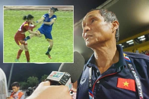 Nữ cầu thủ loạn đả: Ai dám cho con đi đá bóng?