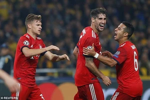 Bayern Munich, Man City cùng thắng dễ trên đất khách