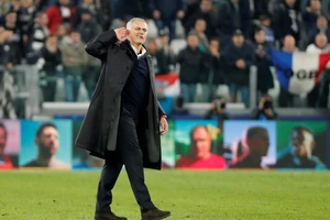 MU ngược dòng ngoạn mục,Mourinho lí giải màn ăn mừng quá khích