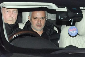 MU chính thức sa thải Mourinho: Cái kết được báo trước