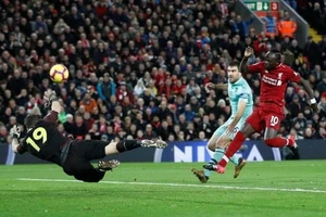Liverpool hủy diệt Arsenal, lộ diện nhà vua mới Premier League