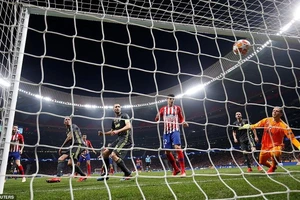 Ronaldo im tiếng, Juventus ‘sụp đổ’ trước Atletico Madrid