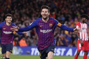 Siêu sao ăn hại, Atletico thua đau phút cuối trước Barcelona
