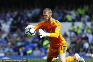 De Gea ra điều kiện tiếp tục gắn bó với MU