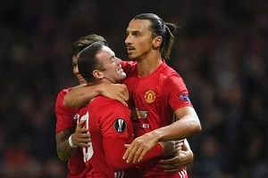 Ibrahimovic cần trở lại làm ‘bố già’ phòng thay đồ MU