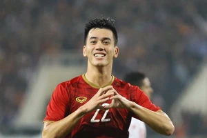 Tiến Linh nói gì khi ghi siêu phẩm giúp Việt Nam thắng UAE?