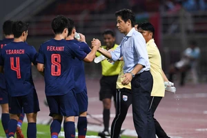 HLV Nishino tìm nhân tố mới, tự tin vượt Việt Nam ở World Cup