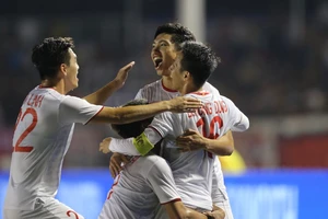 Hạ Indonesia 3-0, U-22 Việt Nam giành HCV SEA Games lịch sử