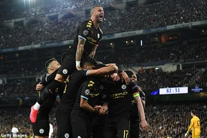 De Bruyne kinh ngạc vì Man City dùng đội hình dự bị thắng Real