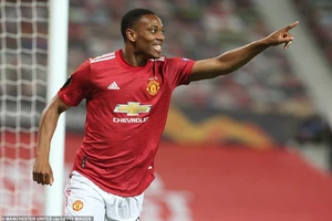 Xác định 4 cặp đấu tứ kết Europa League: MU, Inter, Sevilla...