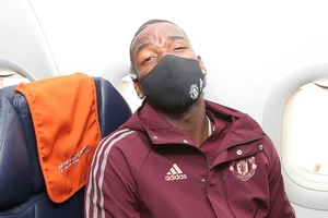 Sốc: Siêu sao đắt giá nhất MU, Paul Pogba dương tính COVID-19