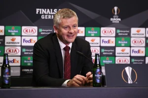 HLV Solskjaer lên tiếng về kế hoạch chuyển nhượng của MU