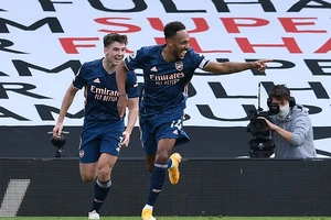 ‘Tôi muốn trở thành huyền thoại của Arsenal’