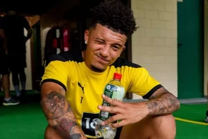 HLV Solskjaer nói gì với Sancho về vụ chuyển nhượng sang MU