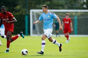 MU gây sốc, ‘đánh cắp’ cầu thủ ghi 600 bàn thắng cho Man City