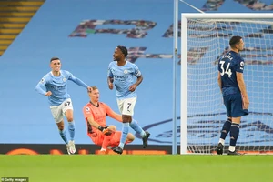 Siêu sao trở lại, Man City hạ gục Arsenal