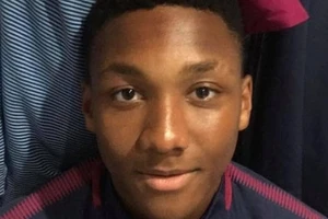 Cầu thủ trẻ Man City qua đời ở tuổi 17