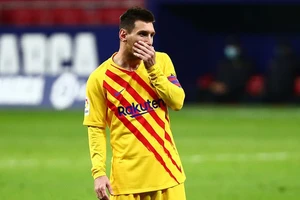 Messi và Neuer lập kỷ lục nhưng vẫn buồn