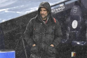 Pep Guardiola đối mặt sóng gió ở Manchester City vì COVID-19. ẢNH: GETTY