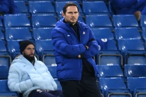 Lampard đang gặp khó ở Chelsea. ẢNH: GETTY