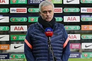 Mourinho: Hãy cho chúng tôi thời gian, thế giới sẽ thay đổi