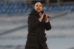 Pep Guardiola dành nhiều lời khen có cánh cho cậu học trò John Stones. ẢNH: NMC POOL