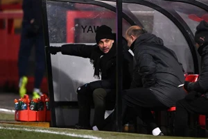 Pep Guardiola phải chơi chiêu trước đội bóng thuộc giải hạng 4 nước Anh. ẢNH: GETTY
