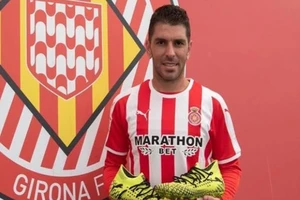 Tiền đạo vô danh sánh ngang với Ronaldo và Messi