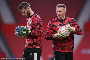 Cuộc chiến cho vị trí số 1 trong khung thành MU giữa De Gea và Henderson là rất căng thẳng. ẢNH: GETTY