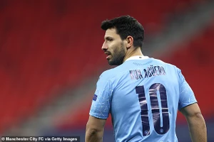 Áo đấu của Aguero đang bán rất chạy. ẢNH: GETTY