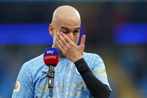 Pep Guardiola bật khóc tiết lộ một bí mật