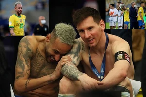 Vừa khóc xong, Neymar tươi cười dựa đầu vào vai Messi