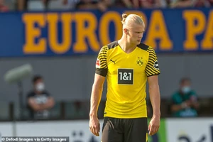 MU dẫn đầu cuộc đua mua Haaland