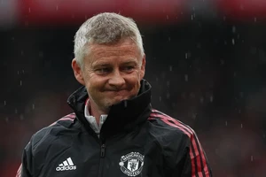 Hành động của Klopp và Solskjaer là đáng xấu hổ