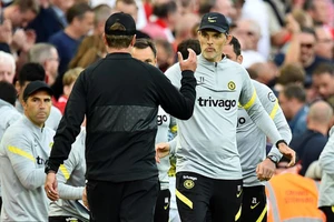 Klopp nhún nhường trước Chelsea