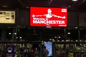 Có Ronaldo, MU lập tức ‘đá đểu’ Man City