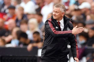 Solskjaer thề sẽ giải quyết điểm yếu của MU