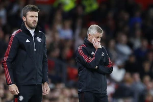 MU lạc lõng, Solskjaer đổ lỗi cho trọng tài